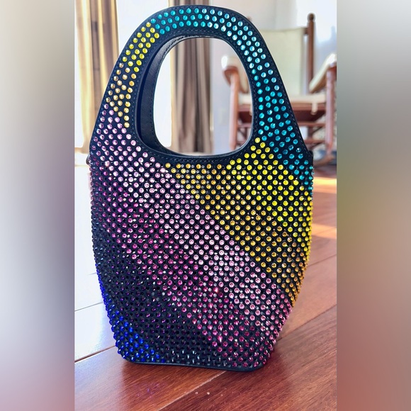 Kurt Geiger Chelsea 🌈 Crystal Hobo Purse & Detachable Chain Crossbody Strap. NWT - Picture 4 of 11